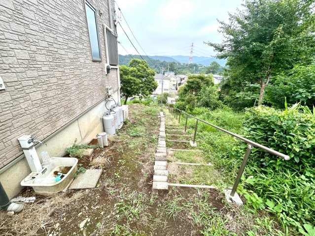 【展望】 | 眺望を気にして物件を探す場合、前面に建物が建っていないか現地で確認しましょう！前面に建物があると景色はもちろん、日当たりや風通しにも影響が出てきます。住んだ時のことを想像しながら現地見学をしましょう。
