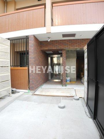 ヴィオラ寄合町のエントランス