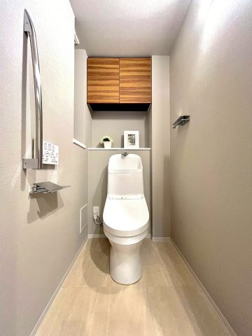 ファインシティアイム札幌二十四軒　スクエア棟のトイレ|トイレも落ち着いた上質感漂うデザインです♪