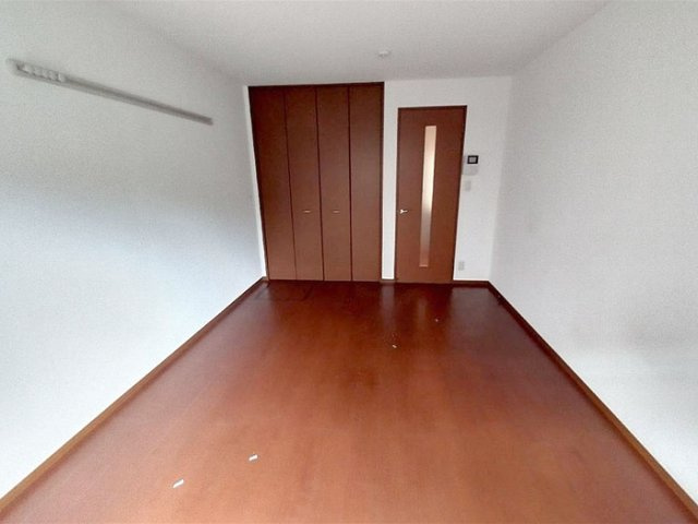 フラッツ西落合の洋室