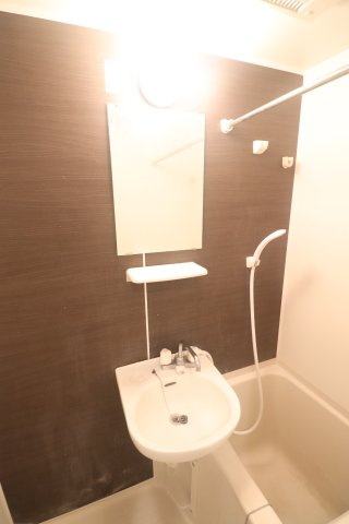 TMレジデンスの洗面所|同間取り別部屋の参考写真です。