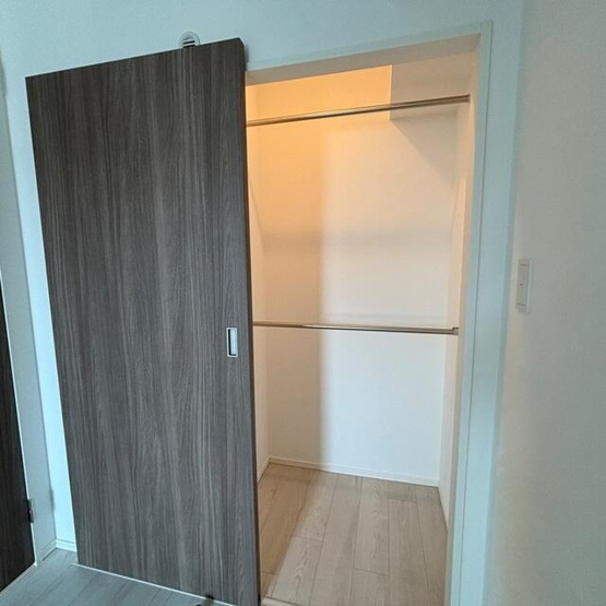 【収納】 | ※写真は同タイプ住戸です。 