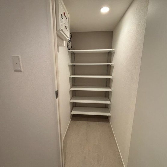 【収納】 | ※写真は同タイプ住戸です。 