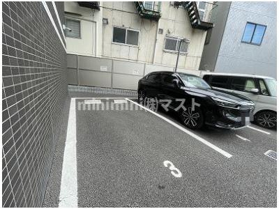 LC天神橋の駐車場