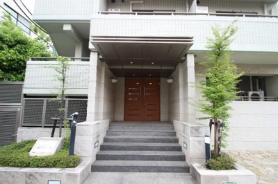 【エントランス】 | アビテ四谷大京町