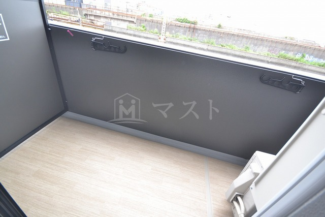 レオンヴァリエ大阪ベイシティのバルコニー