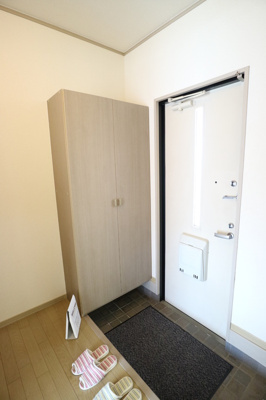 【玄関】 | パルティーダ B棟