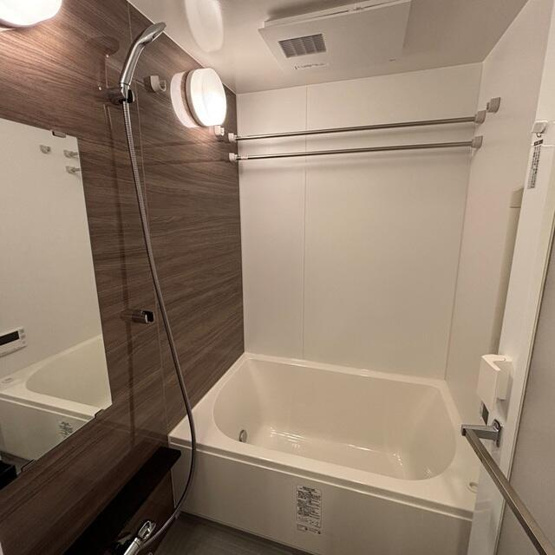 【浴室】 | ※写真は同タイプ住戸です。 