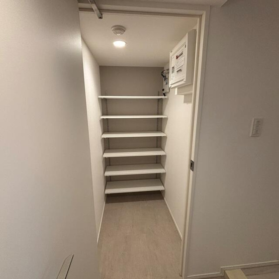 【収納】 | ※写真は同タイプ住戸です。 