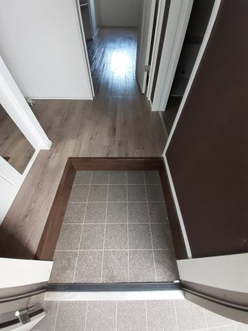 ルピナスの玄関