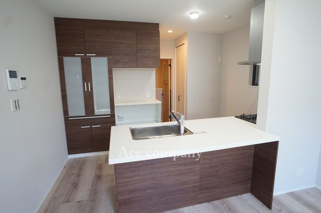 【キッチン】 | 八尾市楠根町2丁目 | スッキリお洒落な天板一体型のカウンターキッチンです♪