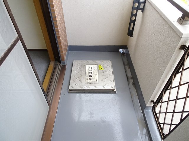 クレセントトミザワのバルコニー