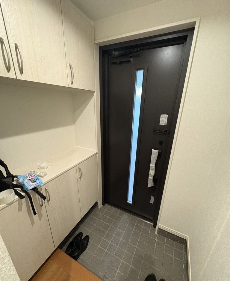 大久保戸建の玄関