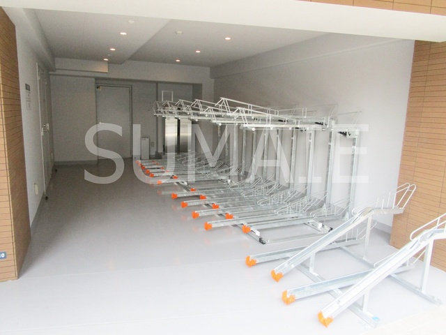 メイクスデザイン東十条の駐車場