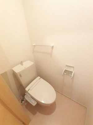 【トイレ】 | エスカーザ　テラウチ | ゆったりとした空間のトイレです