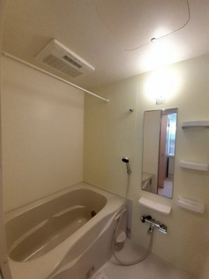 【浴室】 | エスカーザ　テラウチ | コンパクトで使いやすいお風呂です