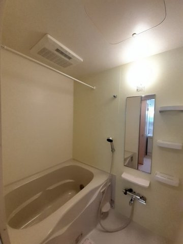 【浴室】 | エスカーザ　テラウチ | コンパクトで使いやすいお風呂です