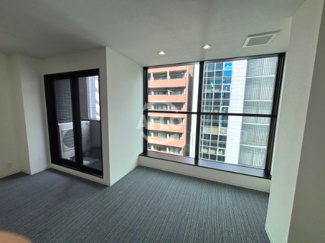 【バルコニー】 | オキツモビル大手前 | オキツモビル大手前　バルコニー付