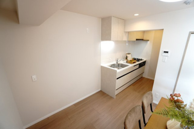 【キッチン】 | 【上質リノベ】ダイヤコーポ東雲 | 室内（2025年12月12日9：00頃）撮影
