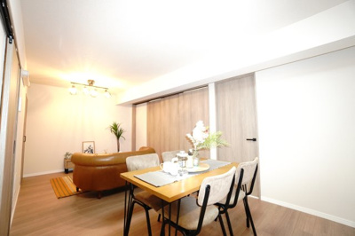 【居間・リビング】 | 【上質リノベ】ダイヤコーポ東雲 | 室内（2025年12月12日9：00頃）撮影
