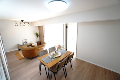 【居間・リビング】 | 【上質リノベ】ダイヤコーポ東雲 | 室内（2025年12月12日9：00頃）撮影
