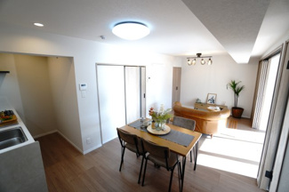 【居間・リビング】 | 【上質リノベ】ダイヤコーポ東雲 | 室内（2025年12月12日9：00頃）撮影
