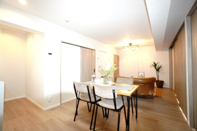 【居間・リビング】 | 【上質リノベ】ダイヤコーポ東雲 | 室内（2025年12月12日9：00頃）撮影
