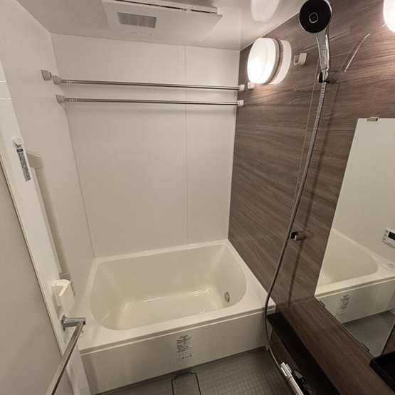 【浴室】 | ※写真は同タイプ住戸です。 