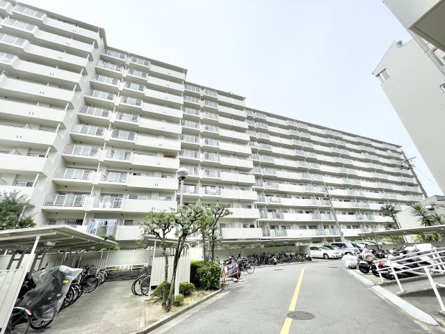 ラウンドシティフドウ香里南B棟の外観|きれいな外観です