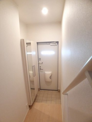 【玄関】 | リヴィエール　ワカ | きれいな玄関です