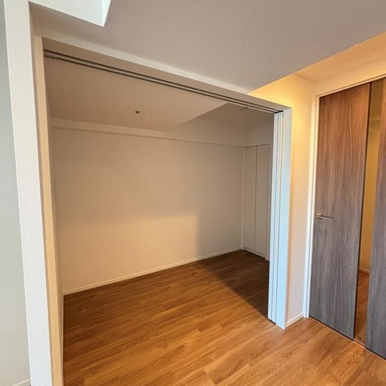 【収納】 | ※写真は同タイプ住戸です。 