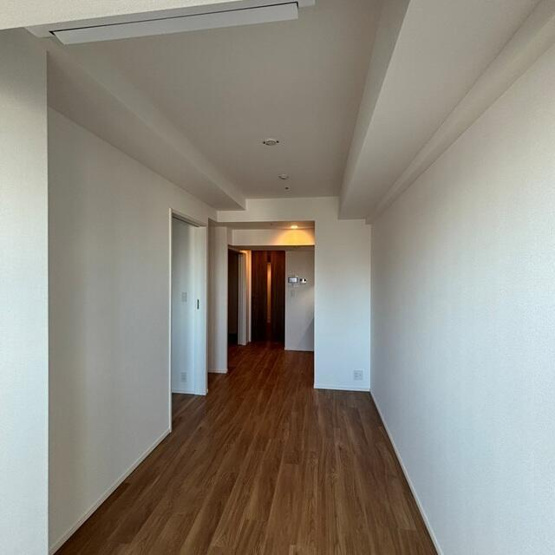 【内装】 | ※写真は同タイプ住戸です。 