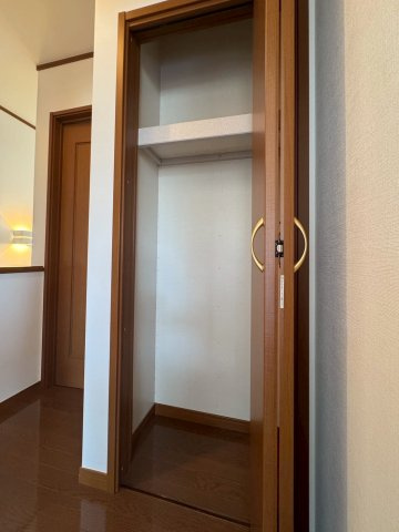 川崎市麻生区万福寺５丁目の一戸建ての内装