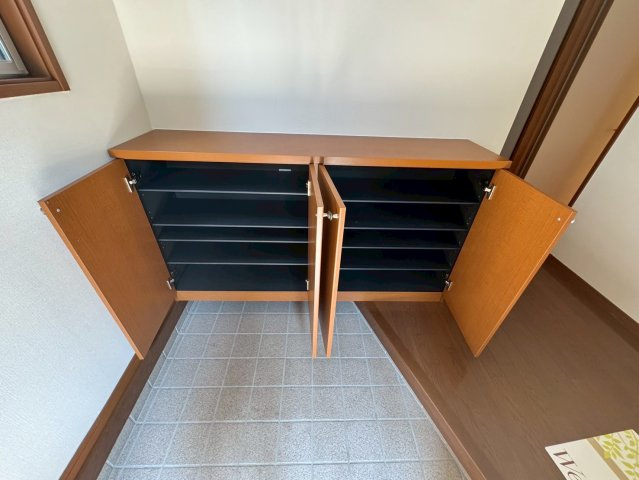 川崎市麻生区万福寺５丁目の一戸建ての玄関