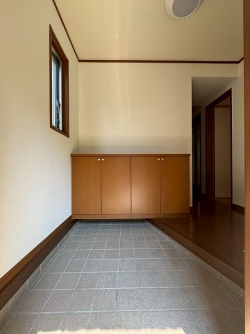 川崎市麻生区万福寺５丁目の一戸建ての玄関