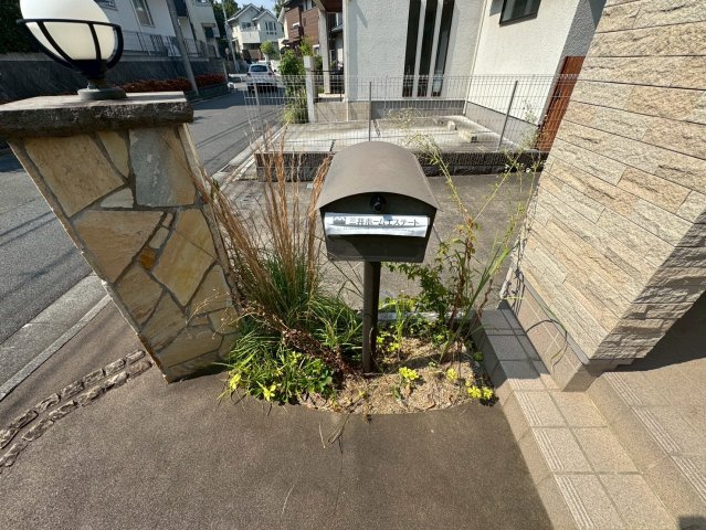 川崎市麻生区万福寺５丁目の一戸建ての庭