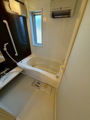 川崎市麻生区万福寺５丁目の一戸建ての浴室