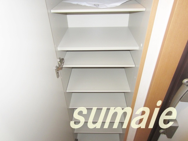 ディアコート東尾久の収納|シューズボックス完備です☆