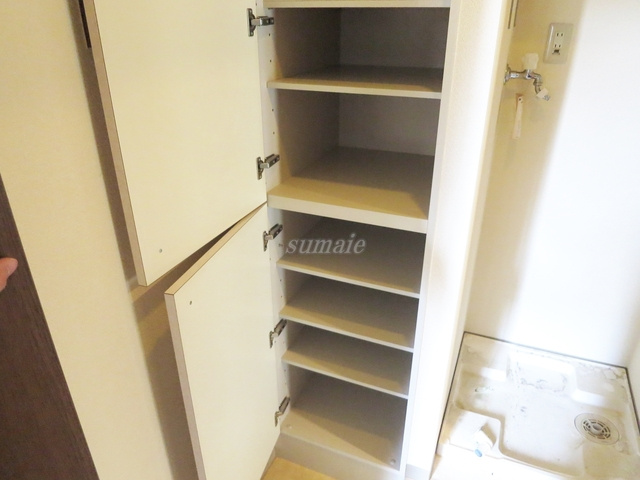 フロントシティ文京の収納|シューズボックス完備です☆(CL前)