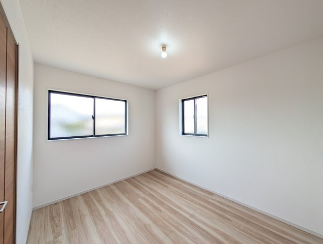 【洋室】 | アーバンスタイル渋川市八木原1期ー③