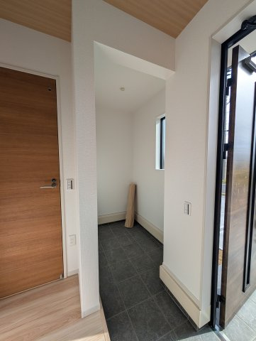 【収納】 | アーバンスタイル渋川市八木原1期ー③ | シューズインクローク♪