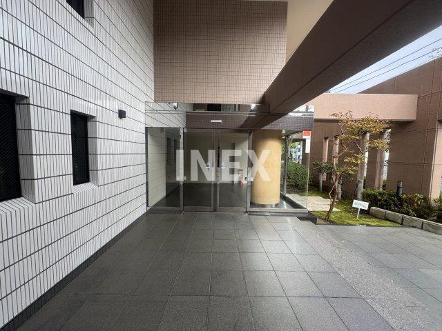 ヴィルヌーブ横浜・港南台のエントランス