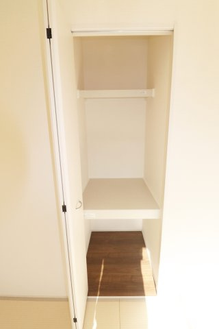 須賀川市森宿字安積田　　　　1号棟　　　西袋第1小学校、西袋中学区　の洋室|※同社施工例