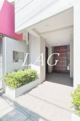 【エントランス】 | クローバーフィールド | エントランスです。