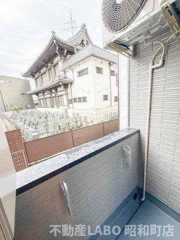 ハーモニーテラス墨江のバルコニー