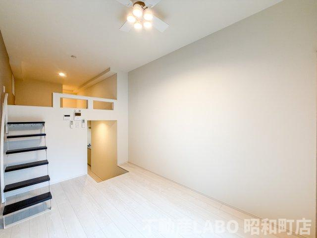 ハーモニーテラス墨江の洋室