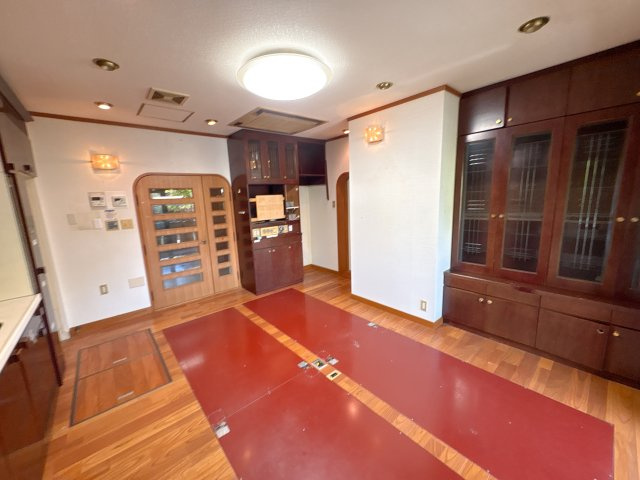 小明町春日戸建てのキッチン