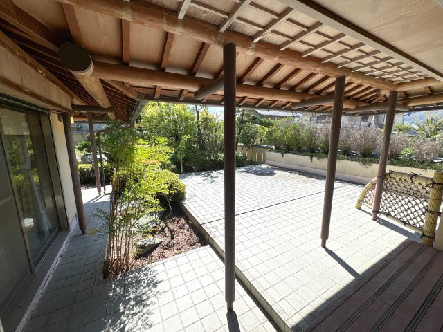 小明町春日戸建ての庭