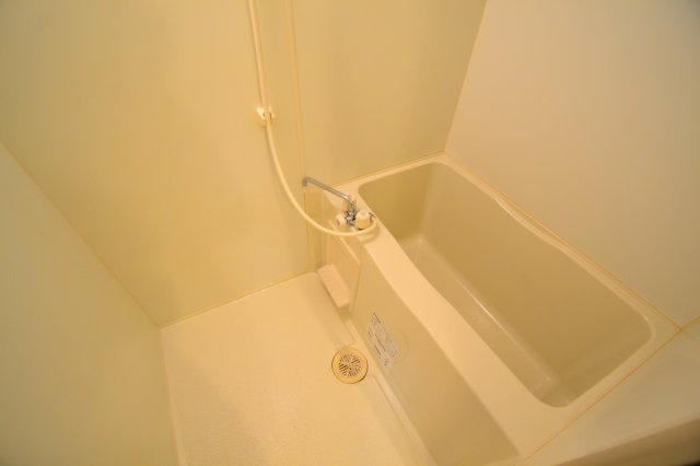 FLATHILL広国際通りの浴室