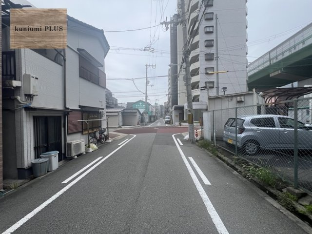 大阪市城東区諏訪4丁目の前面道路含む現地写真